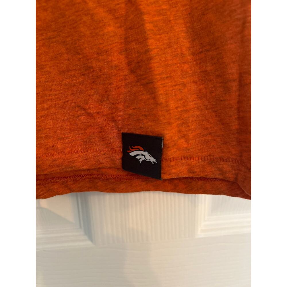 Denver Broncos Manning v-neck fitted tee, Size xs - Picture 3 of 6